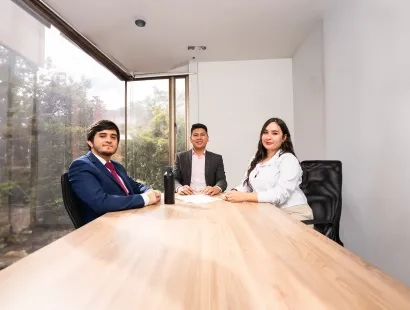 Estudiantes de derecho virtual